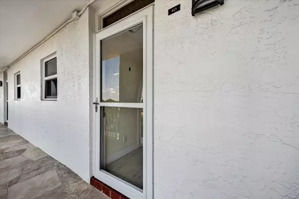 Lauderdale By The Sea, FL 33062,1541 S Ocean BLVD 413