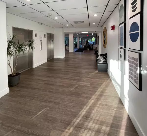 Miami, FL 33138,880 NE 69th ST 2g