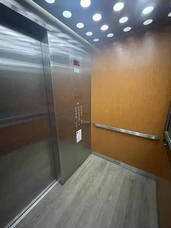 Miami, FL 33138,880 NE 69th ST 2g