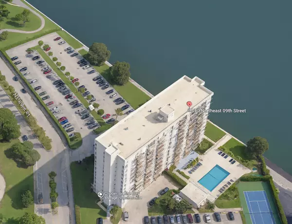 880 NE 69th ST 2g, Miami, FL 33138