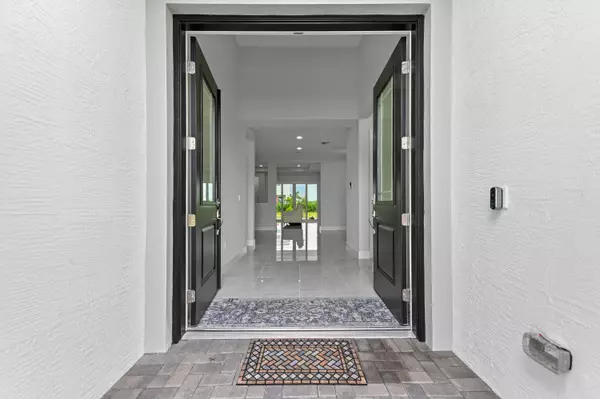 Westlake, FL 33470,14236 Gray Bark BND