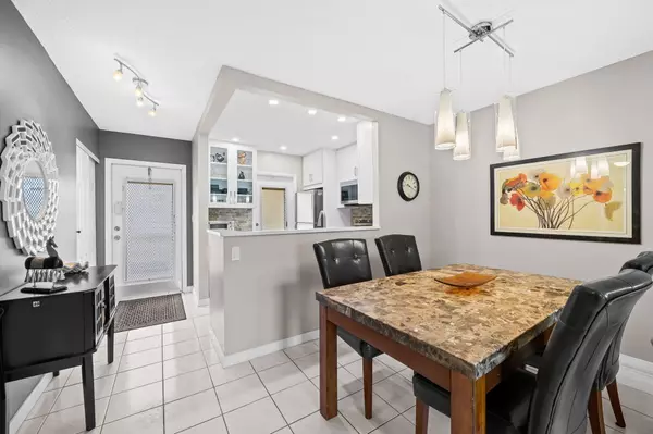 Lauderhill, FL 33313,4331 NW 16th ST 202