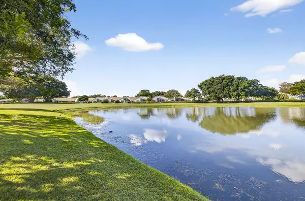 Boynton Beach, FL 33437,6185 Greenspointe DR