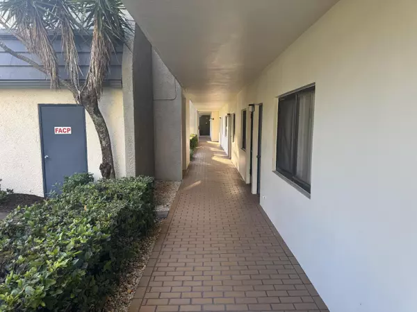 Lake Worth, FL 33467,4832 Esedra CT 106