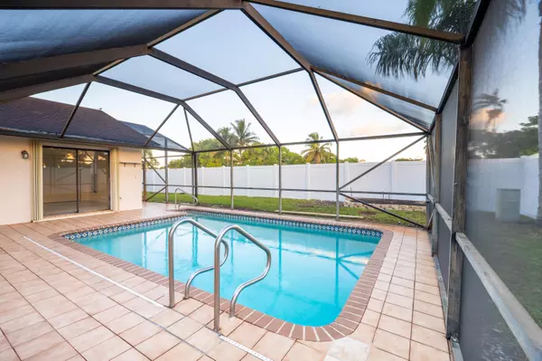 Boca Raton, FL 33433,22651 SW 8th CT