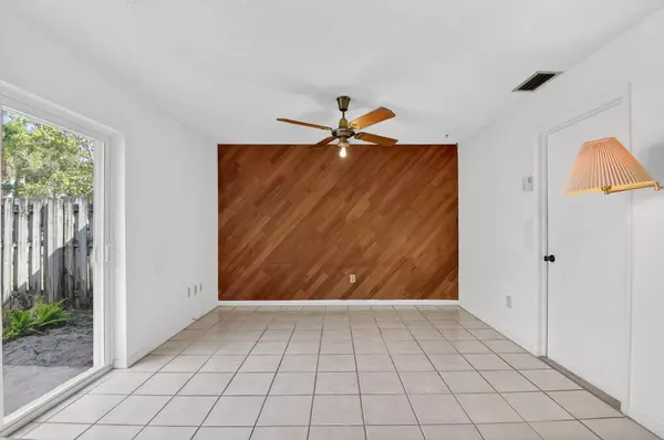 Boca Raton, FL 33486,1601 NW 5th ST