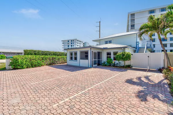 Juno Beach, FL 33408,444 Zephyr WAY