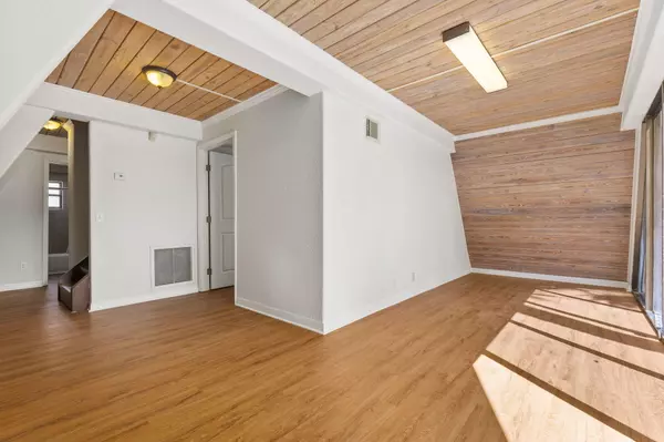 Stuart, FL 34994,1001 SE Monterey RD