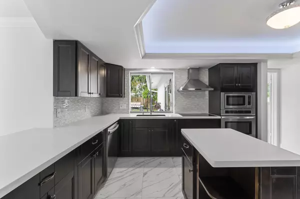 Boca Raton, FL 33486,599 NW 13th DR