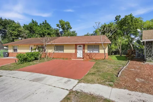 West Palm Beach, FL 33415,4955 Saratoga RD