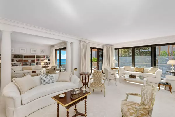 Palm Beach, FL 33480,2 N Breakers ROW S22/23