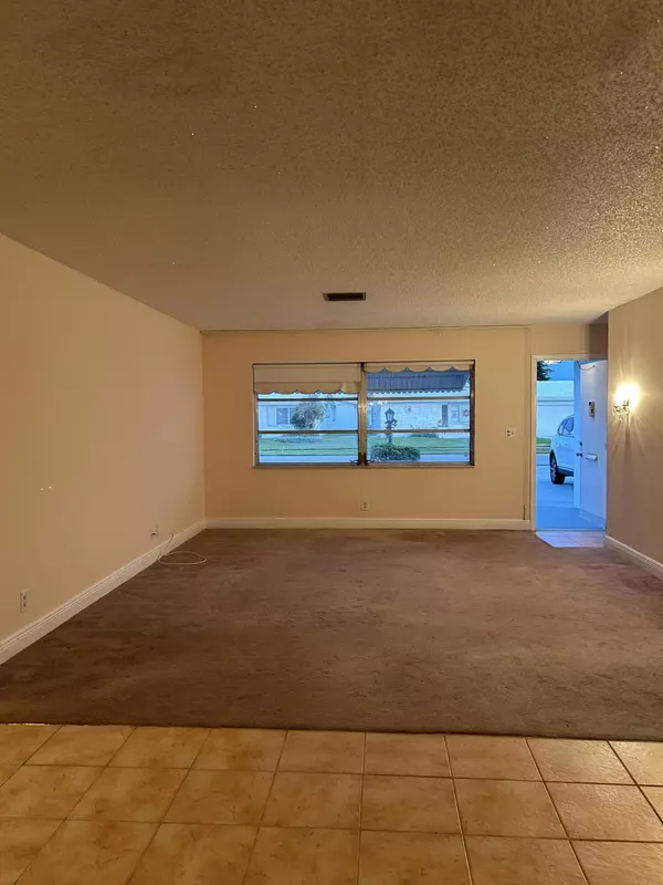 Boynton Beach, FL 33426,2003 SW 18th St ST