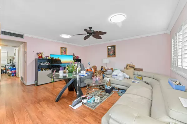 Delray Beach, FL 33446,317 Saxony G