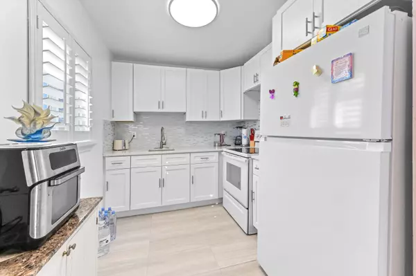 Delray Beach, FL 33446,317 Saxony G