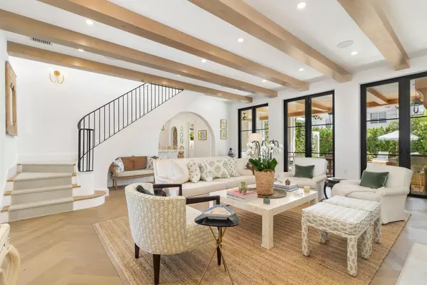 West Palm Beach, FL 33405,302 E Lakewood RD