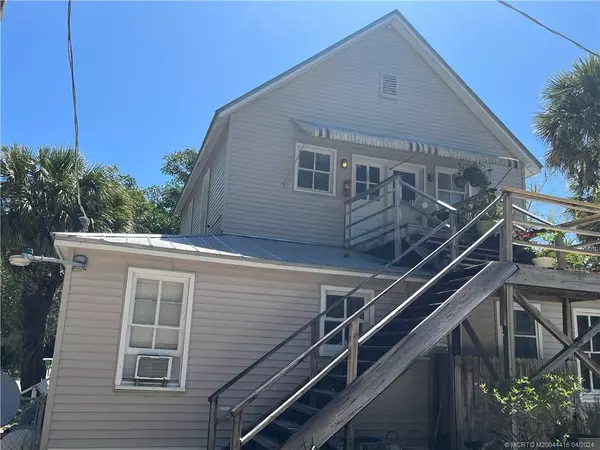 Jensen Beach, FL 34957,2172 NE Poinciana TER