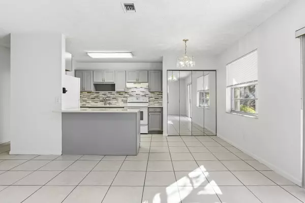 Lake Worth, FL 33463,4608 Curtis AVE