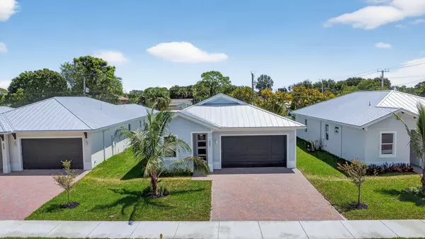 609 N Loxahatchee DR, Jupiter, FL 33458