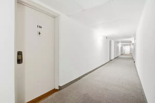 Lake Worth Beach, FL 33460,1502 S Lakeside DR 116-N