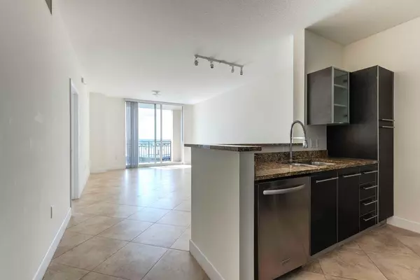 West Palm Beach, FL 33401,550 Okeechobee BLVD 1718