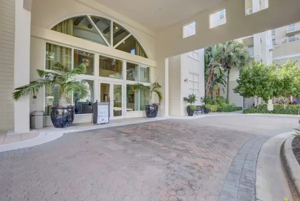 Boynton Beach, FL 33435,350 N Federal HWY 903