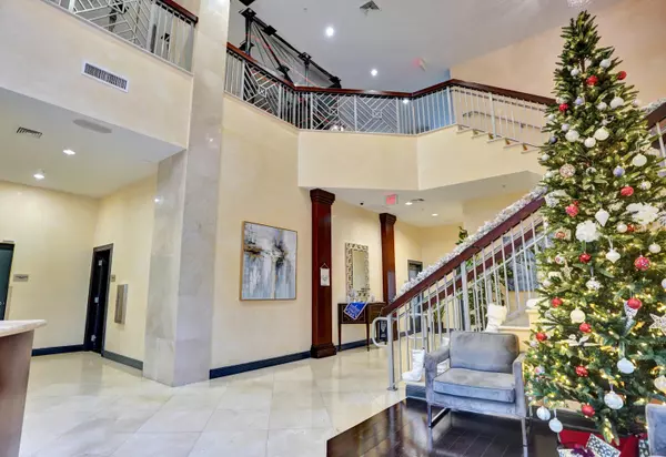 Boynton Beach, FL 33435,350 N Federal HWY 903