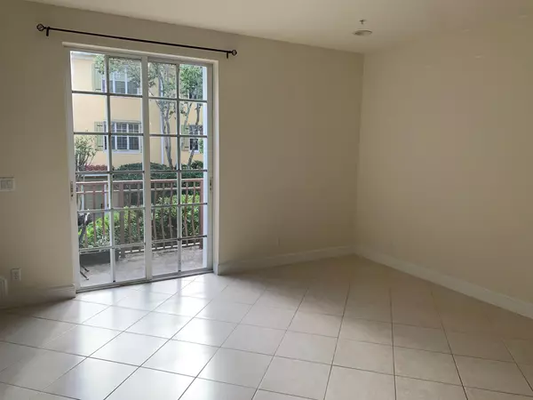 Jupiter, FL 33458,141 Morning Dew CIR