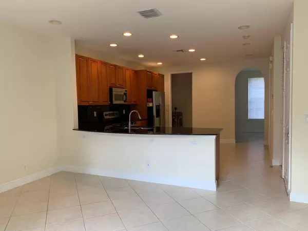 Jupiter, FL 33458,141 Morning Dew CIR