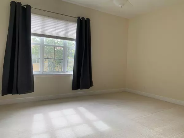 Jupiter, FL 33458,141 Morning Dew CIR