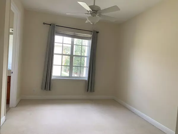 Jupiter, FL 33458,141 Morning Dew CIR