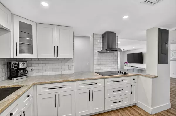 South Palm Beach, FL 33480,3610 S Ocean 608 BLVD 608