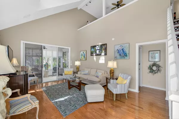 Palm Beach Gardens, FL 33418,207 Woodsmuir CT