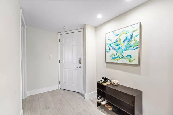 1160 Hillsboro Mile 607, Hillsboro Beach, FL 33062