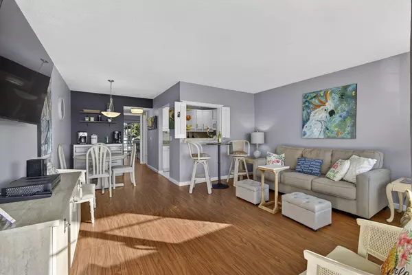 West Palm Beach, FL 33417,231 Berkshire K