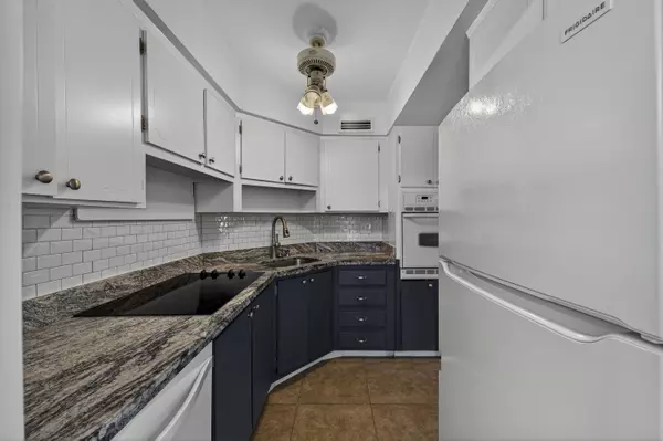 Lighthouse Point, FL 33064,2151 NE 42 Nd CT 136