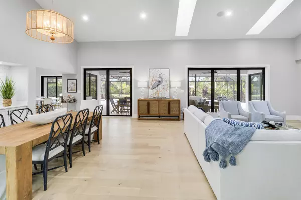 Tequesta, FL 33469,109 SE Turtle Creek DR