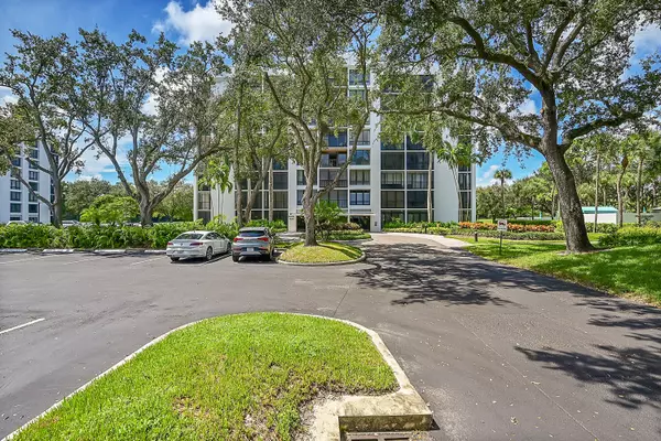 7835 Lakeside BLVD 953, Boca Raton, FL 33434