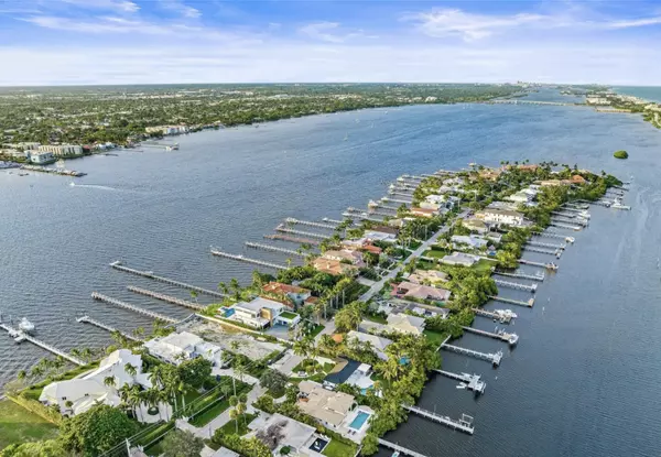 Lantana, FL 33462,807 N Atlantic DR