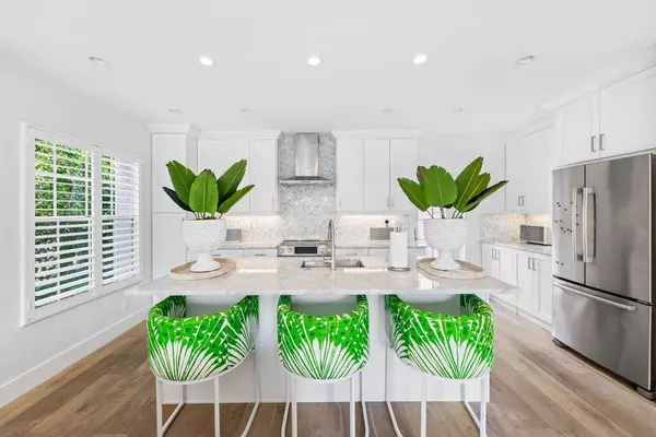 Palm Beach, FL 33480,173 Peruvian AVE 5