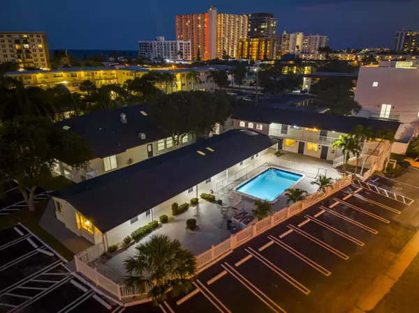 1020 N Riverside DR 4, Pompano Beach, FL 33062