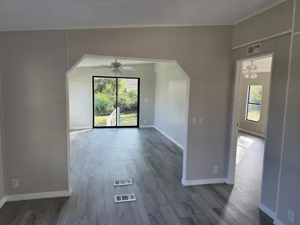 Fort Pierce, FL 34951,7 San Felipe