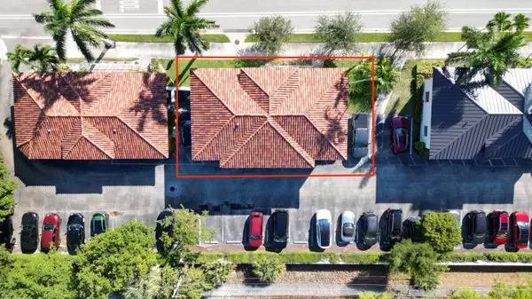 Deerfield Beach, FL 33441,817 E Hillsboro BLVD