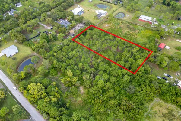 Port Saint Lucie, FL 34952,009 Tilton RD