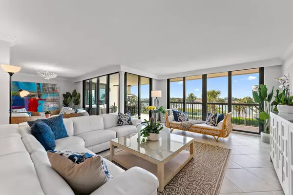 19670 Beach RD B303, Tequesta, FL 33469