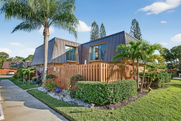 Stuart, FL 34997,5773 SE Windsong LN 603