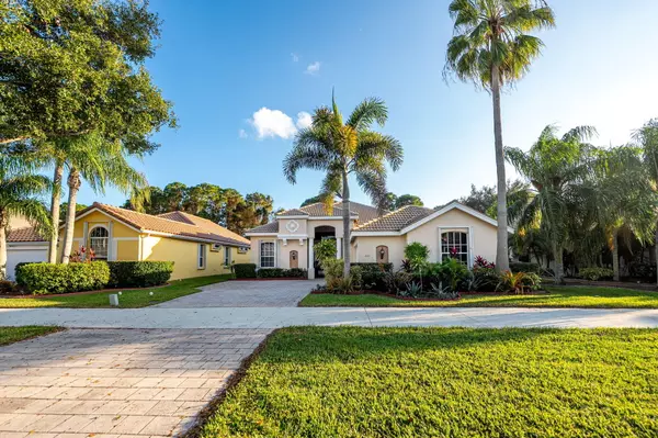 Port Saint Lucie, FL 34986,665 SW Sw Lake Charles CIR