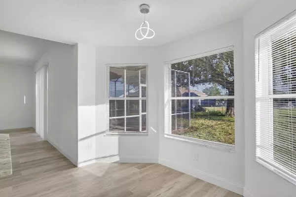 Port Saint Lucie, FL 34953,206 SW Kestor DR