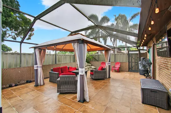 9766 Boca Gardens Pkwy B, Boca Raton, FL 33496