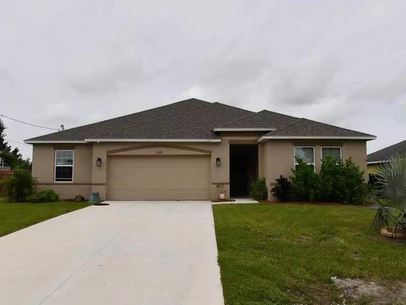 2108 SW Monterrey LN, Port Saint Lucie, FL 34953