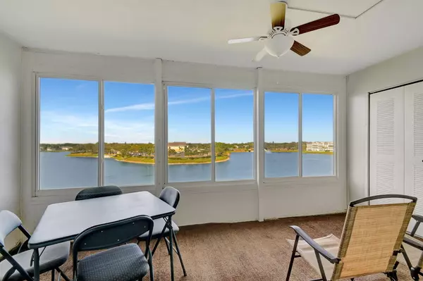 West Palm Beach, FL 33417,449 Dover C